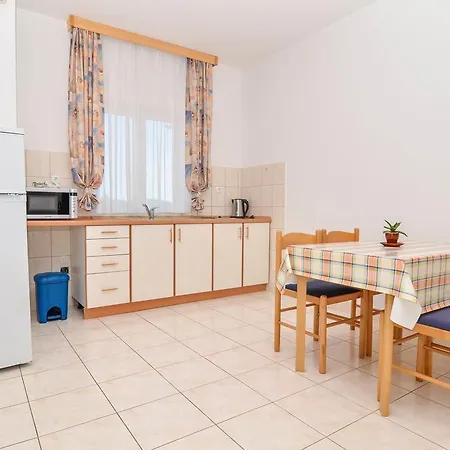 Iva Apartman