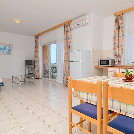 Iva Апартаменты Оребич